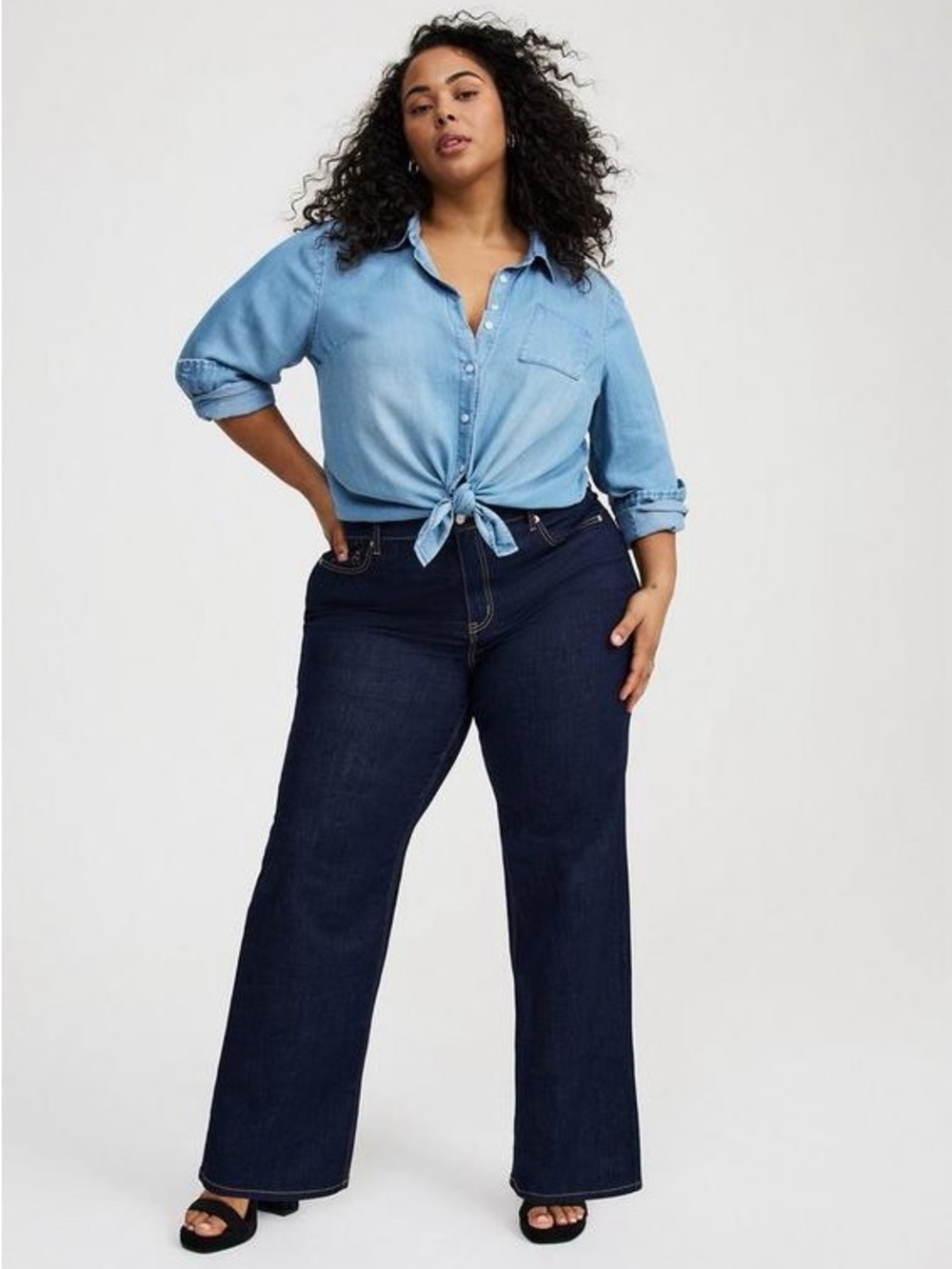 Torrid Dark Indigo Flare Jeans size 12 Tall - Picture 4 of 6